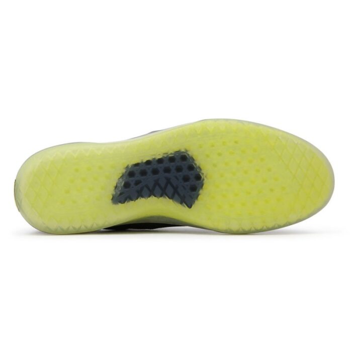 ⁦حذاء فانز اولد سكيت آفي للرجال لون أسود ونعل أصفر- Vans Mens' Skate Ave Shoes⁩ - الصورة ⁦4⁩