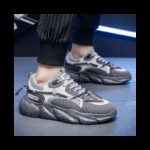 حذاء رياضي بتصميم شبكي ونعل سميك للرجال لون رمادي وبيج- Fashion Mens Sneakers Breathable Running Shoes