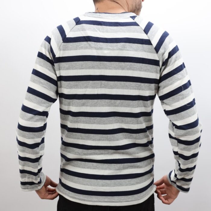 10330475_67db97065a5bf بلوزة قطنية مخطط عرضي للرجال لون كحلي وسكني وأبيض - الصورة 1