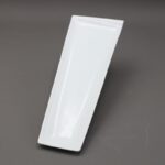 صحن تقديم بورسلان بتصميم شبه مستطيل طول 30×10 سم لون أبيض