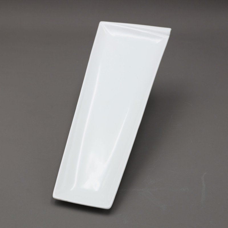 ⁦صحن تقديم بورسلان بتصميم شبه مستطيل طول 30×10 سم لون أبيض⁩ - الصورة ⁦1⁩