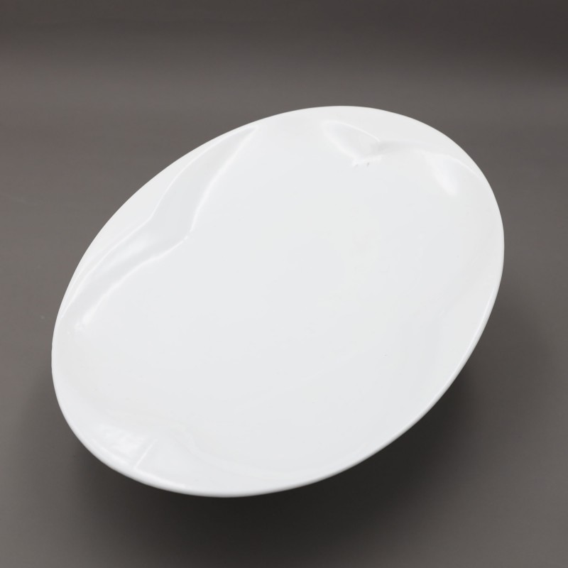 ⁦صحن تقديم بورسلان بتصميم شبه بيضاوي طول 30×22.5 سم لون أبيض⁩ - الصورة ⁦1⁩