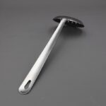 ⁦مغرفة مطبخ ستانلس ستيل مقبض طويل⁩ - الصورة ⁦2⁩