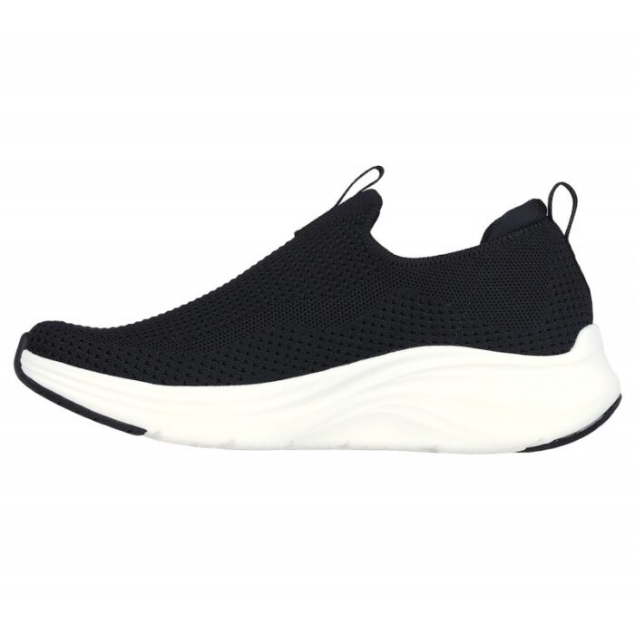 ⁦حذاء سكيتشرز فابور فوم ترو كلاسيك للنساء لون أسود ونعل أبيض- Skechers Women's Vapor Foam True Classic Shoes⁩ - الصورة ⁦5⁩