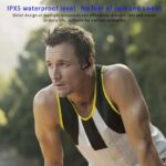 ⁦سماعات رياضية لاسلكية F808 بتقنية التوصيل العظمي لون أسود⁩ - الصورة ⁦2⁩