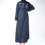 ⁦دشداشة للنساء بتصميم قبة دائرية لون كحلي⁩ - الصورة ⁦4⁩