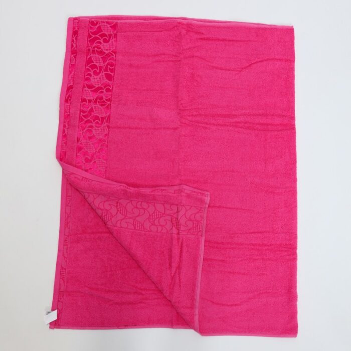 10330885_67db98e7af429 منشفة قطنية للإستحمام حجم كبير لون زهري - الصورة 1