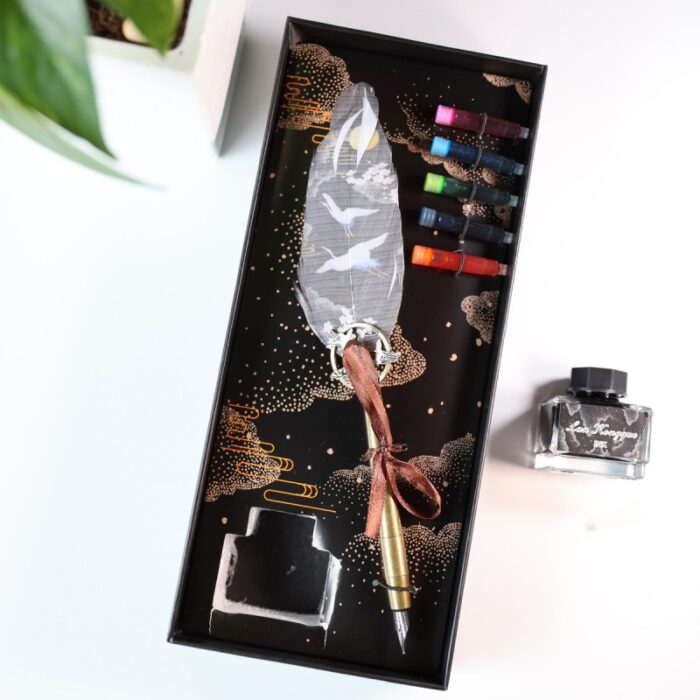 ⁦قلم ريشة مع حبر بألوان متعددة K10-8 عبوة لون أسود⁩ - الصورة ⁦3⁩