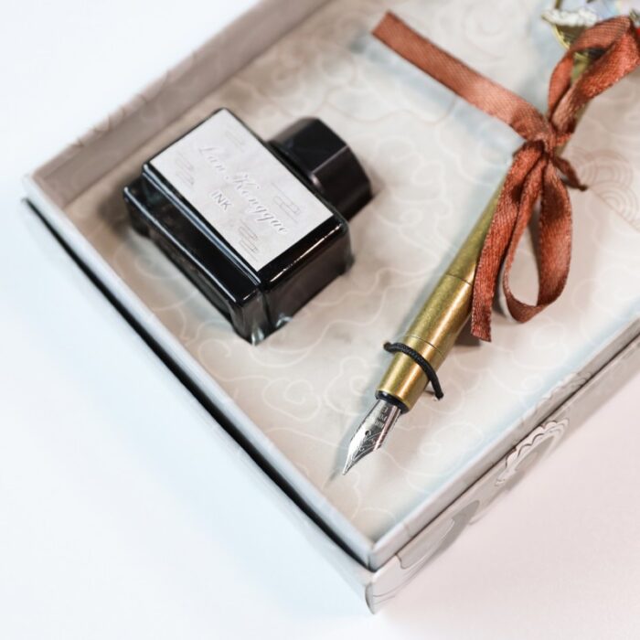 10331428_67db9b46d59ea قلم ريشة مع حبر بألوان متعددة K10-8 عبوة لون سكني - الصورة 1