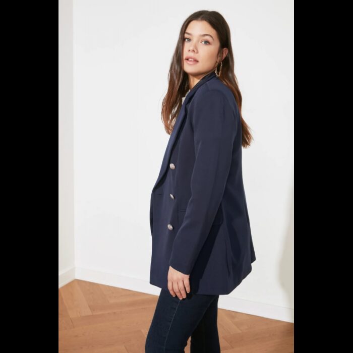 ⁦جاكيت تريندول بأزرار مُبطن للنساء لون كحلي⁩ - الصورة ⁦2⁩