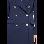 ⁦جاكيت تريندول بأزرار مُبطن للنساء لون كحلي⁩ - الصورة ⁦4⁩