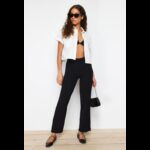 بنطلون تريندول منسوج واسع الساق بطيات للنساء لون أسود