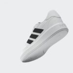 ⁦adidas Unisex Courtblock Shoes - White- حذاء اديداس كورت بلوك للجنسين لون أبيض⁩ - الصورة ⁦20⁩