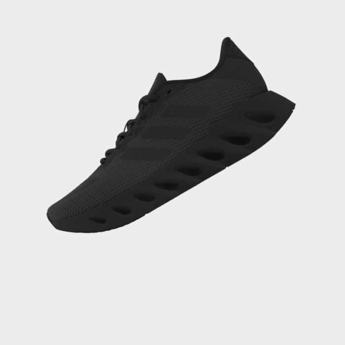 ⁦حذاء اديداس سويتش رن للرجال لون أسود-adidas Mens' Switch Run Running Shoes - Black⁩ - الصورة ⁦11⁩