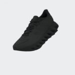 ⁦حذاء اديداس سويتش رن للرجال لون أسود-adidas Mens' Switch Run Running Shoes - Black⁩ - الصورة ⁦12⁩