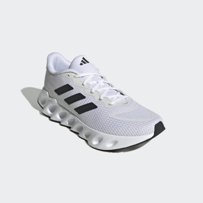 ⁦حذاء اديداس سويتش رن للرجال لون أبيض-adidas Mens' Switch Run Running Shoes - White⁩ - الصورة ⁦6⁩