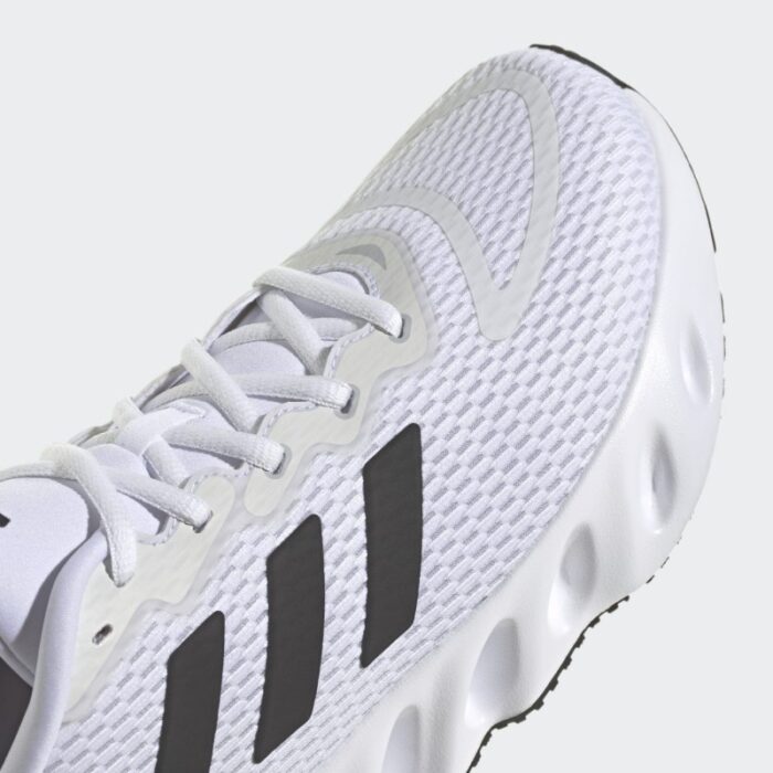 ⁦حذاء اديداس سويتش رن للرجال لون أبيض-adidas Mens' Switch Run Running Shoes - White⁩ - الصورة ⁦9⁩