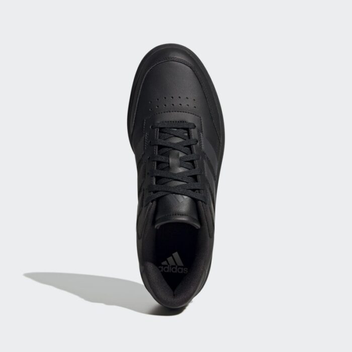 ⁦adidas Unisex Courtblock Shoes - Black- حذاء اديداس كورت بلوك للجنسين لون أسود⁩ - الصورة ⁦3⁩