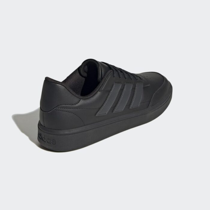 ⁦adidas Unisex Courtblock Shoes - Black- حذاء اديداس كورت بلوك للجنسين لون أسود⁩ - الصورة ⁦7⁩