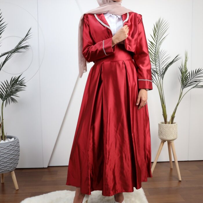 ⁦طقم ستان مكون من 3 قطع للنساء لون خمري وأبيض⁩ - الصورة ⁦4⁩