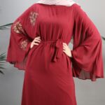 ⁦عباية للنساء لون خمري⁩ - الصورة ⁦3⁩