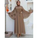 عباية للنساء لون بني