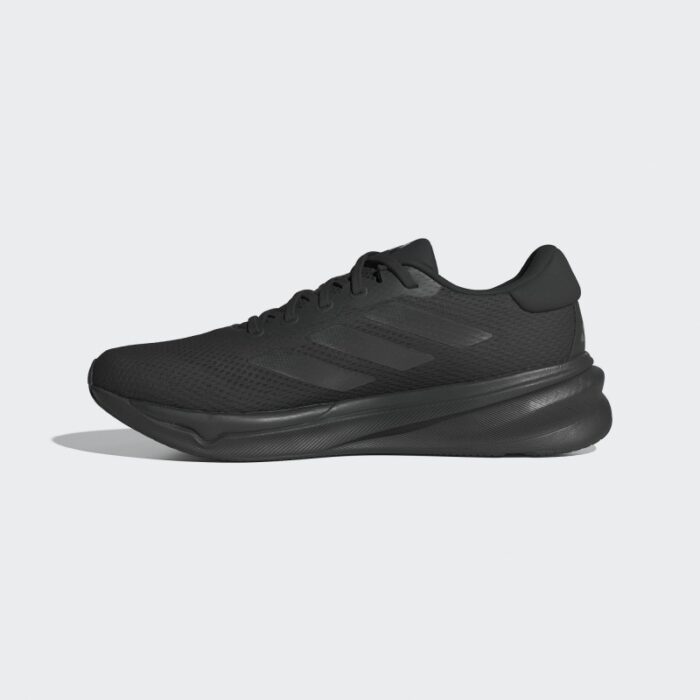 ⁦adidas Mens' Supernova Stride Shoes -Black- حذاء اديداس سوبر نوفا سترايد للرجال لون أسود ونعل أسود⁩ - الصورة ⁦3⁩