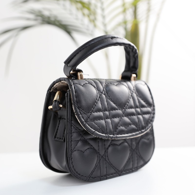 ⁦حقيبة يد للأطفال لون أسود⁩ - الصورة ⁦1⁩