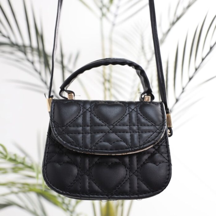 ⁦حقيبة يد للأطفال لون أسود⁩ - الصورة ⁦3⁩