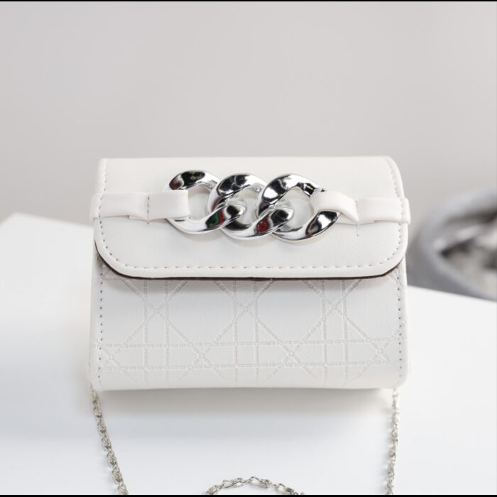 ⁦حقيبة يد للأطفال لون أبيض⁩ - الصورة ⁦2⁩