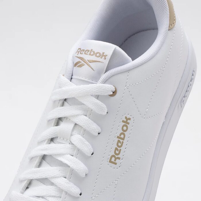 ⁦حذاء ريبوك كورت كلين للجنسين لون أبيض وبيج ونعل أبيض - Reebok Unisex' Court Clean Shoes⁩ - الصورة ⁦12⁩