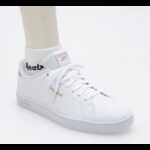 ⁦حذاء ريبوك كورت كلين للجنسين لون أبيض وبيج ونعل أبيض - Reebok Unisex' Court Clean Shoes⁩ - الصورة ⁦13⁩