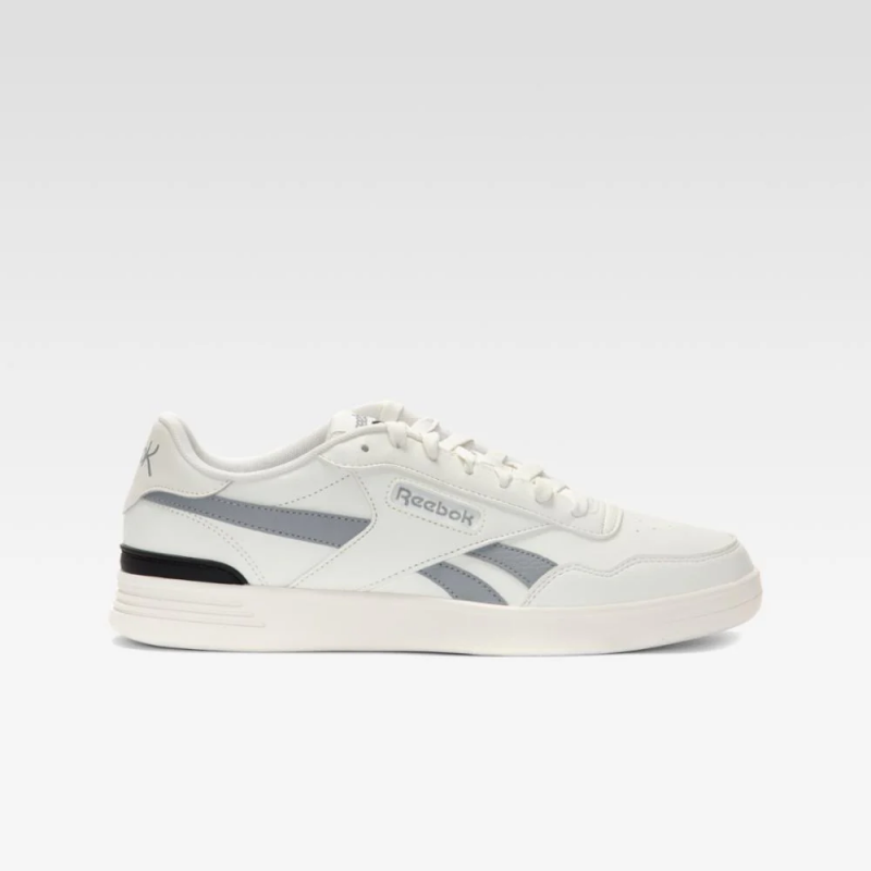 ⁦حذاء ريبوك كورت أدفانس كليب للرجال لون أبيض ورمادي ونعل أبيض- Reebok Men' Court Advance Clip Shoes⁩ - الصورة ⁦1⁩