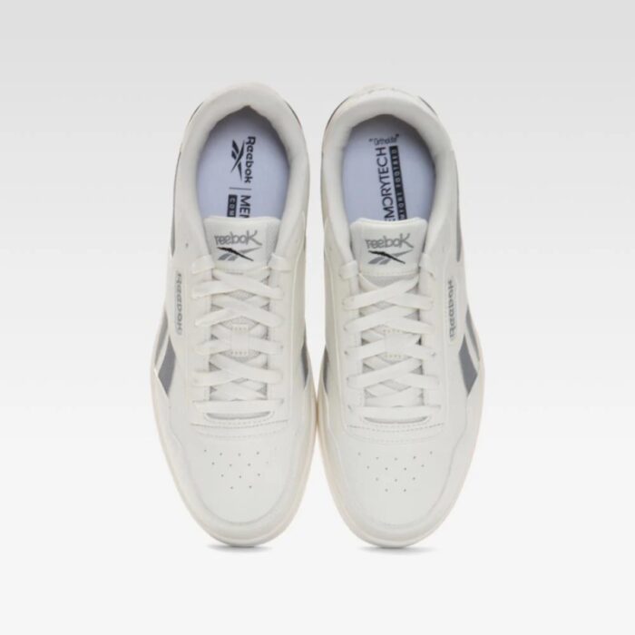 ⁦حذاء ريبوك كورت أدفانس كليب للرجال لون أبيض ورمادي ونعل أبيض- Reebok Men' Court Advance Clip Shoes⁩ - الصورة ⁦5⁩