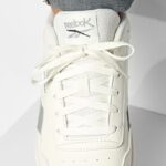 ⁦حذاء ريبوك كورت أدفانس كليب للرجال لون أبيض ورمادي ونعل أبيض- Reebok Men' Court Advance Clip Shoes⁩ - الصورة ⁦9⁩