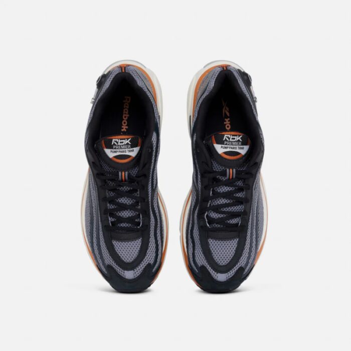 ⁦حذاء ريبوك بريمير بامب باريز للجنسين لون رمادي غامق واسود ونعل بيج- Reebok Unisex' Premier Pump Paris Trainer Shoes⁩ - الصورة ⁦15⁩