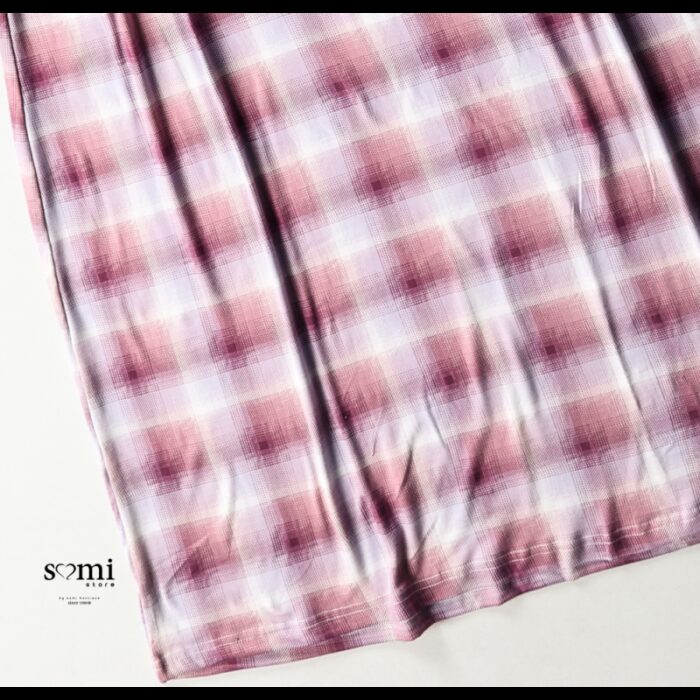 ⁦فستان نوم بيتي قماش ناعم للنساء لون خمري وأبيض من Sami boutique⁩ - الصورة ⁦5⁩