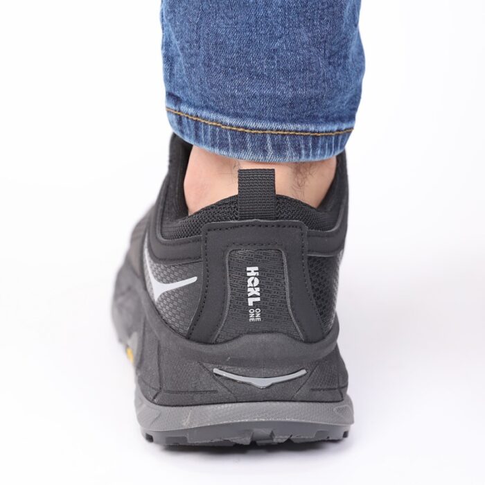 ⁦حذاء اي كان سبورت بأربطة للرجال لون أسود ونعل رمادي وأسود⁩ - الصورة ⁦5⁩