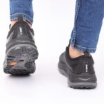 ⁦حذاء اي كان سبورت بأربطة للرجال لون أسود ونعل رمادي وأسود⁩ - الصورة ⁦6⁩