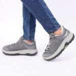 ⁦حذاء اي كان سبورت بأربطة للرجال لون رمادي ونعل رمادي وأسود⁩ - الصورة ⁦11⁩