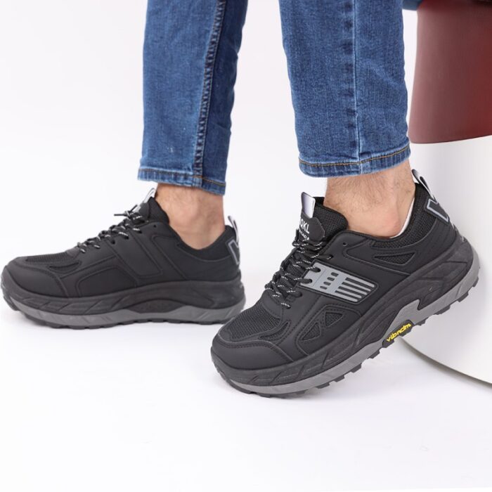 ⁦حذاء اي كان سبورت بأربطة للرجال لون أسود ونعل رمادي وأسود⁩ - الصورة ⁦11⁩