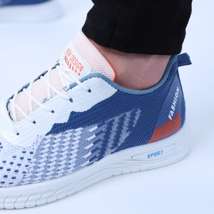 ⁦حذاء فاشن كاجوال جلد ونسيج للرجال لون أزرق ونعل أبيض⁩ - الصورة ⁦3⁩