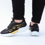 ⁦حذاء فاشن كاجوال نسيج للرجال لون أسود ونعل أبيض⁩ - الصورة ⁦2⁩