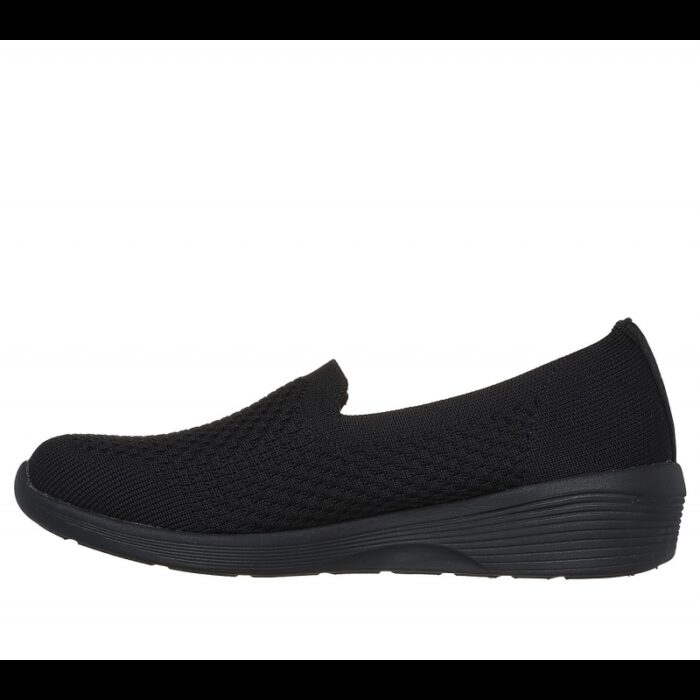 ⁦حذاء سكيتشرز آريا- كليير سكيز للنساء لون أسود ونعل أسود- Skechers Women's Arya - Clear Skies Shoes⁩ - الصورة ⁦5⁩