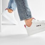 ⁦Skechers Men's Sport Court 92 Shoes - حذاء سكيتشرز سبورت كورت 92 للرجال لون أبيض⁩ - الصورة ⁦6⁩