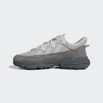 ⁦adidas Men's OZWEEGO TR Shoes - Grey - حذاء اديداس أوزويجو تي ار للرجال لون رمادي⁩ - الصورة ⁦5⁩