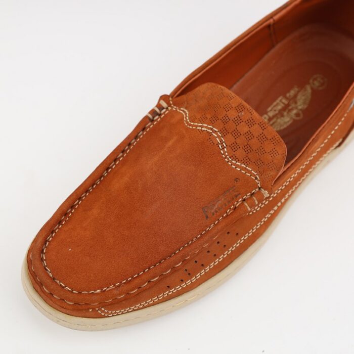 ⁦حذاء كاجوال شامواه للرجال لون عسلي⁩ - الصورة ⁦5⁩