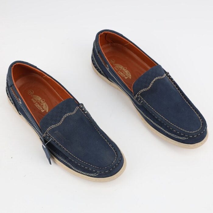 10332431_67db9f1a23a37 حذاء كاجوال شامواه للرجال لون كحلي - الصورة 1