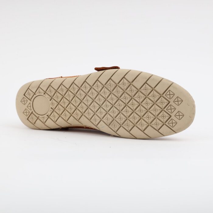 ⁦حذاء كاجوال شامواه للرجال لون عسلي⁩ - الصورة ⁦6⁩