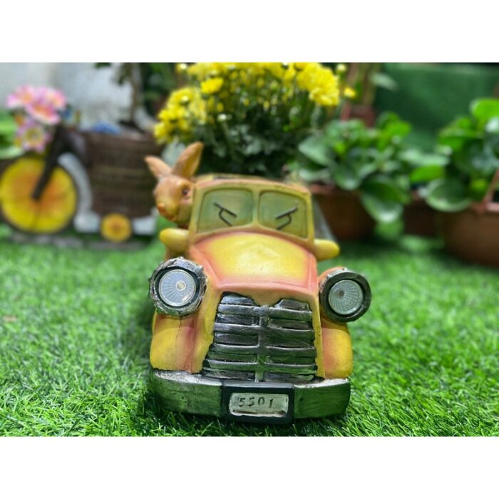 ⁦قوار سيارة الأرنب يضيء بالطاقة الشمسيه⁩ - الصورة ⁦3⁩